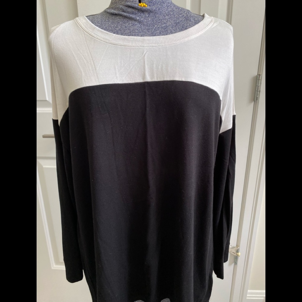 Liz Claiborne tunic